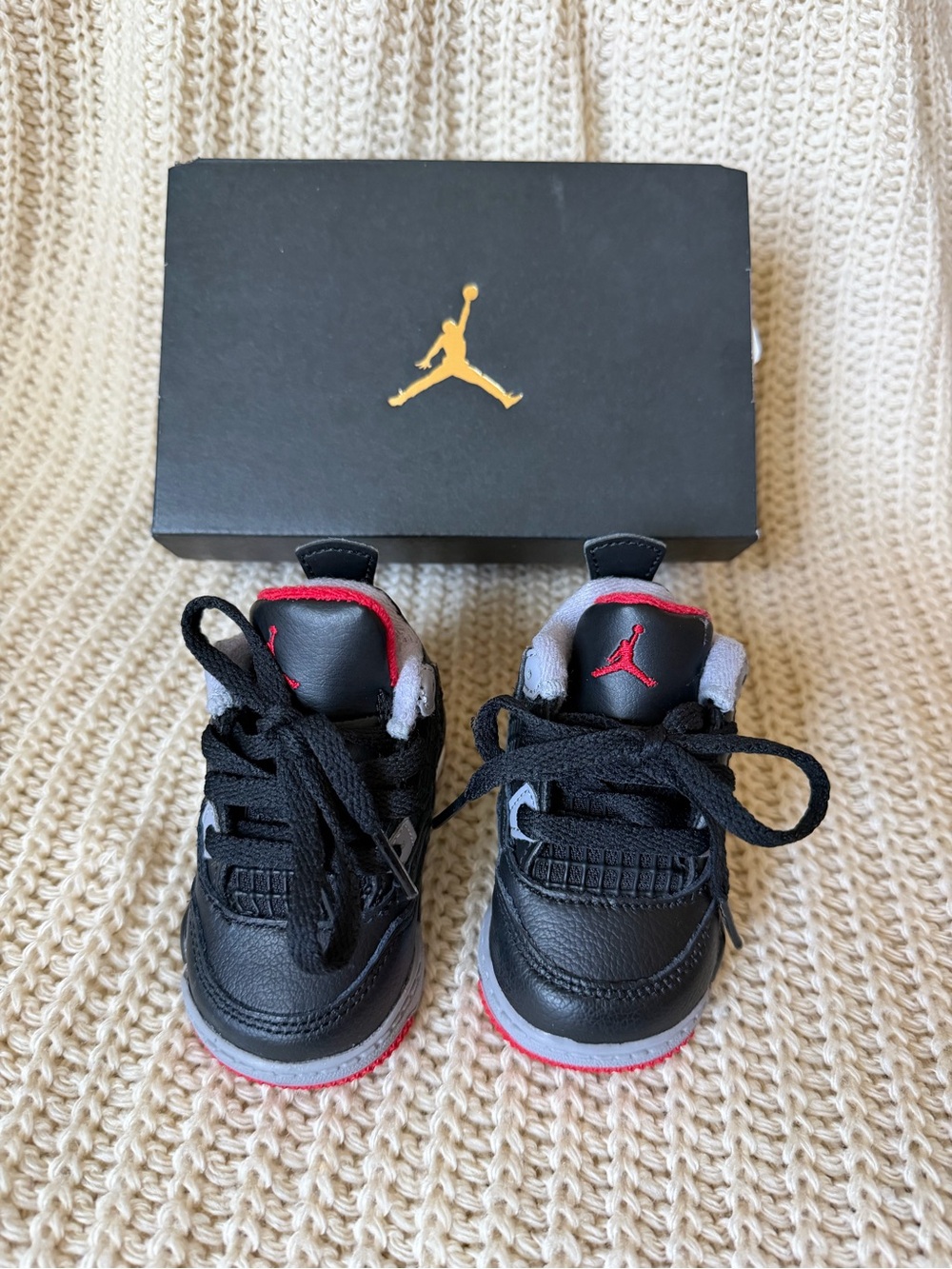 Toddler Air Jordan Kids Black/Red Retro Sneaker